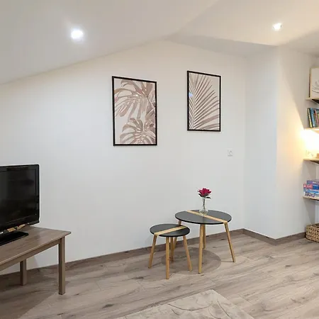 Semesterbostad Maison Avec Piscine Et Animaux Acceptes - 6 Pers. - Fr-1-582-549 *