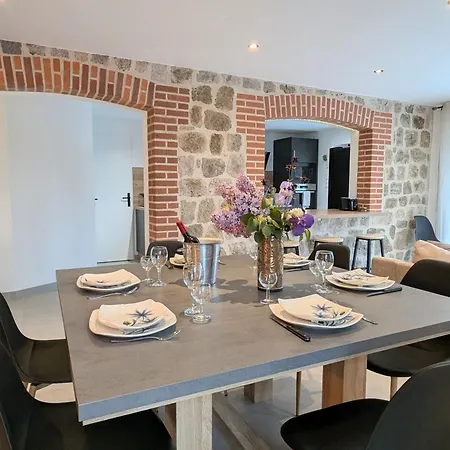 Semesterbostad Maison Avec Piscine Et Animaux Acceptes - 6 Pers. - Fr-1-582-549 Saint-Victor-Malescours